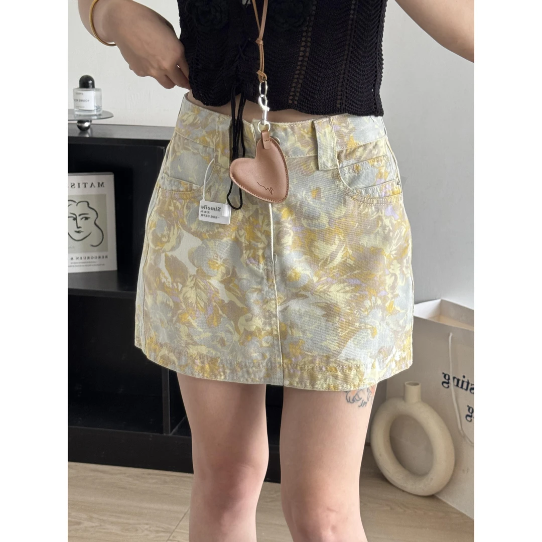 微胖mm黄色美式扎染半身裙女夏季新款防走光设计百搭A字牛仔短裙