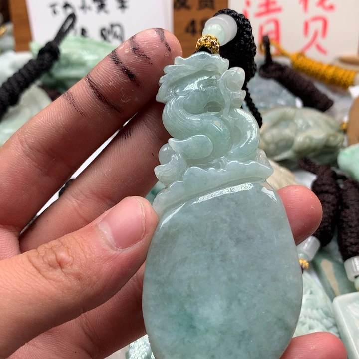 翡翠未镶嵌颈饰保真天然a货翡翠