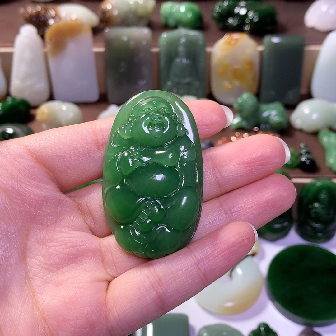 陈***玲和田玉未镶嵌挂件