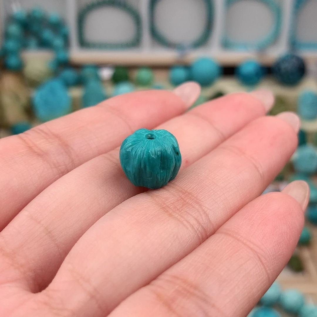 未镶嵌绿松石珠宝奇石