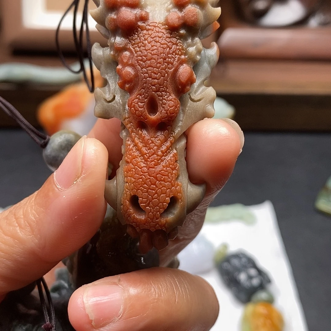 用***8定制翡翠未镶嵌毛货抛光