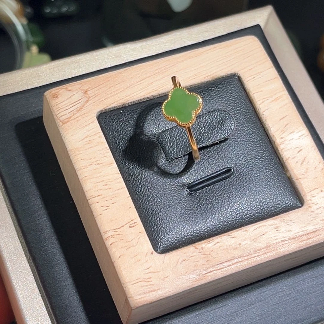 和田玉俄罗斯碧玉戒指银S925镶嵌