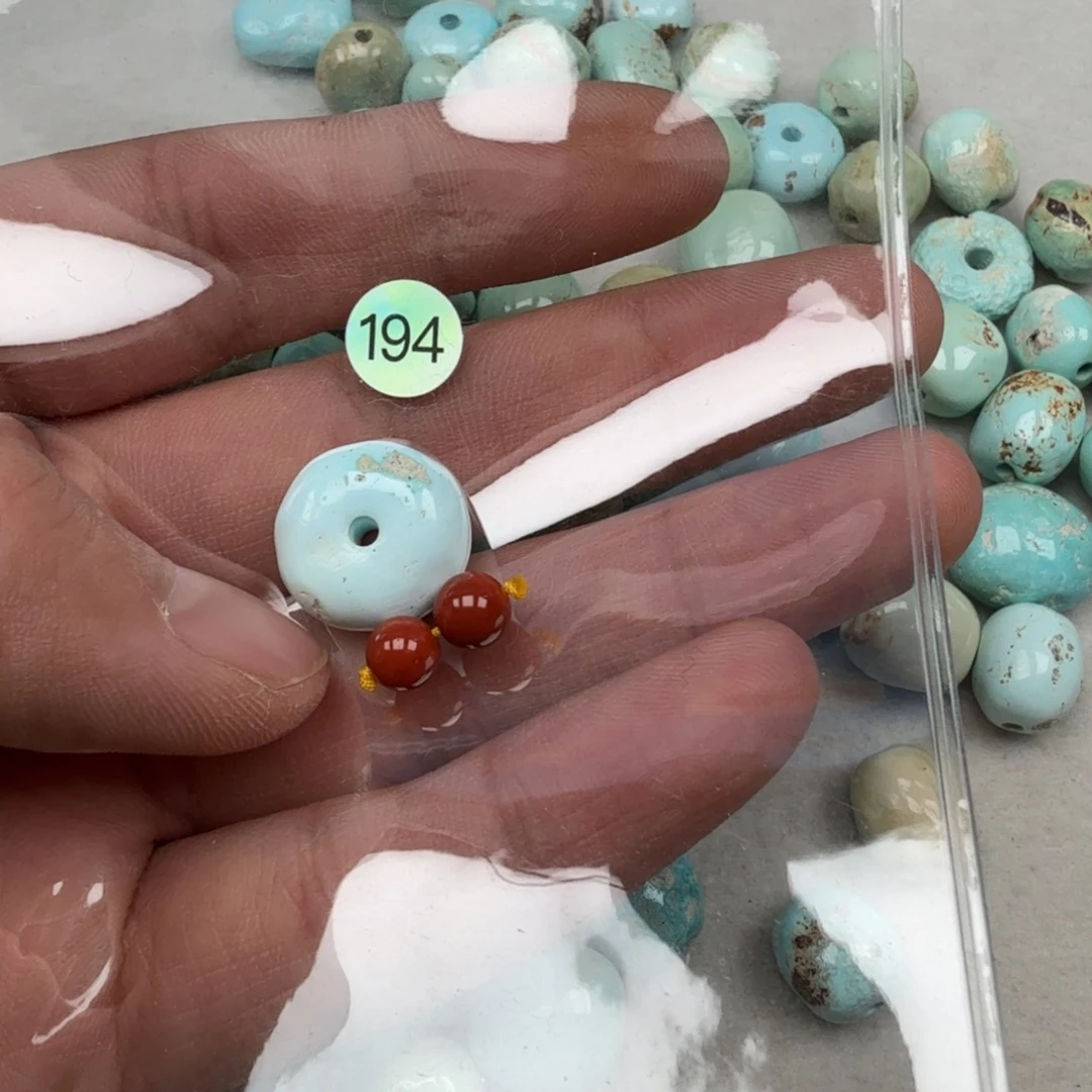 南红玛瑙未镶嵌珠宝奇石