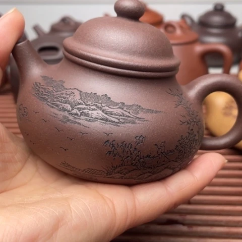 紫砂茶壶王*留紫砂壶等文物