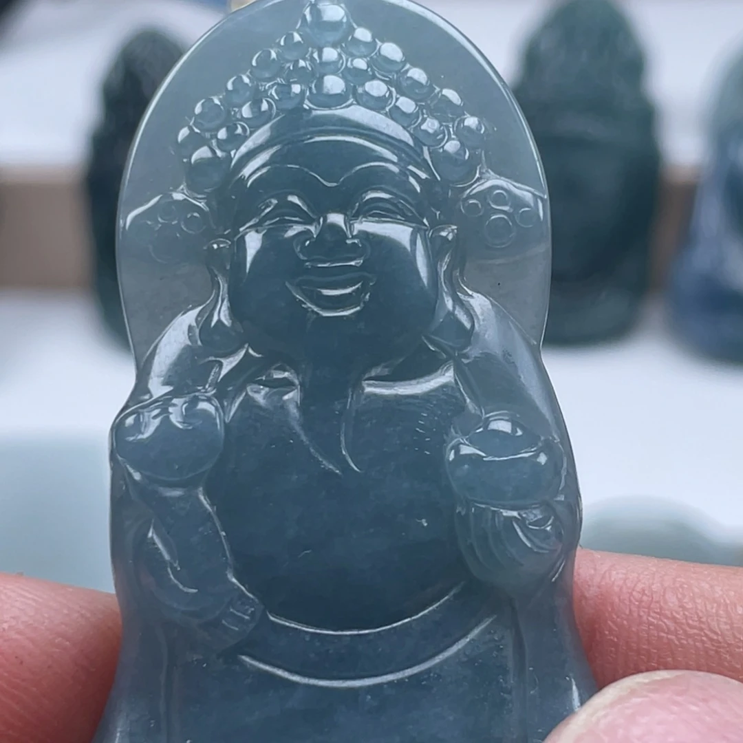 翡翠未镶嵌颈饰财神