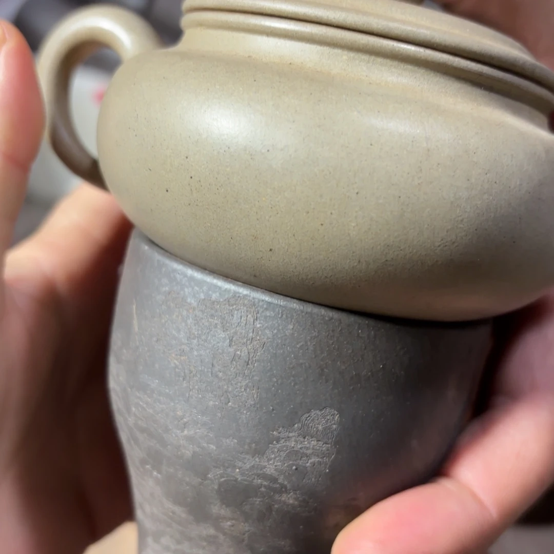 2***3紫砂茶壶紫砂花茶和白莲花都在那里