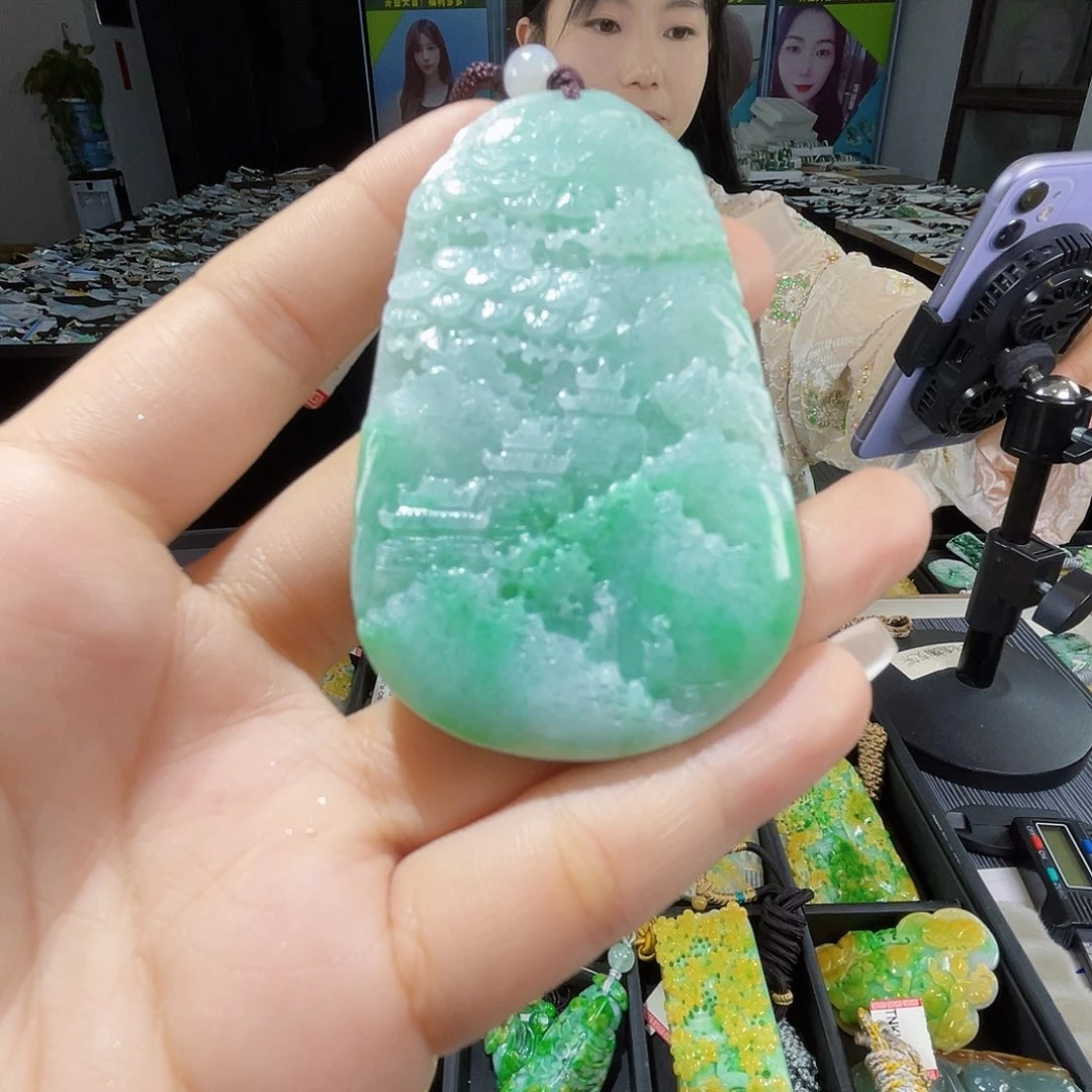 颈饰未镶嵌翡翠一
