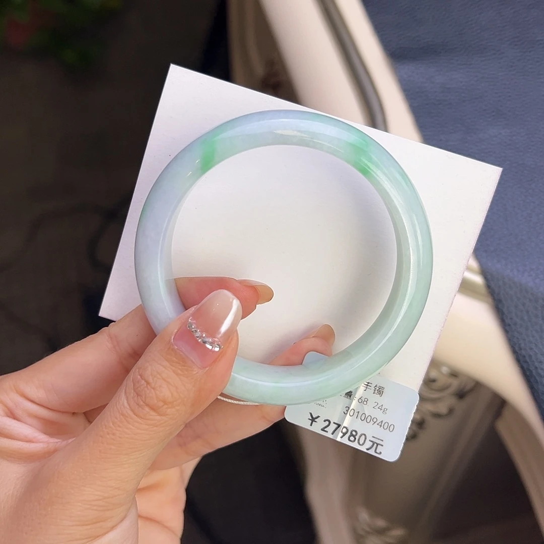 翡翠未镶嵌手镯56.7宽版白底青