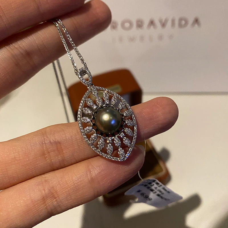 「9mm 金属孔雀绿大溪地」天然珍珠项链