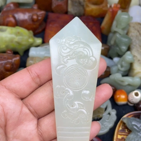 蛇纹石玉未镶嵌颈饰62