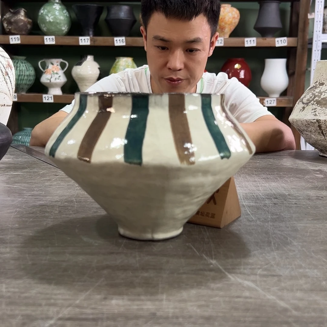 口径14高度15有孔