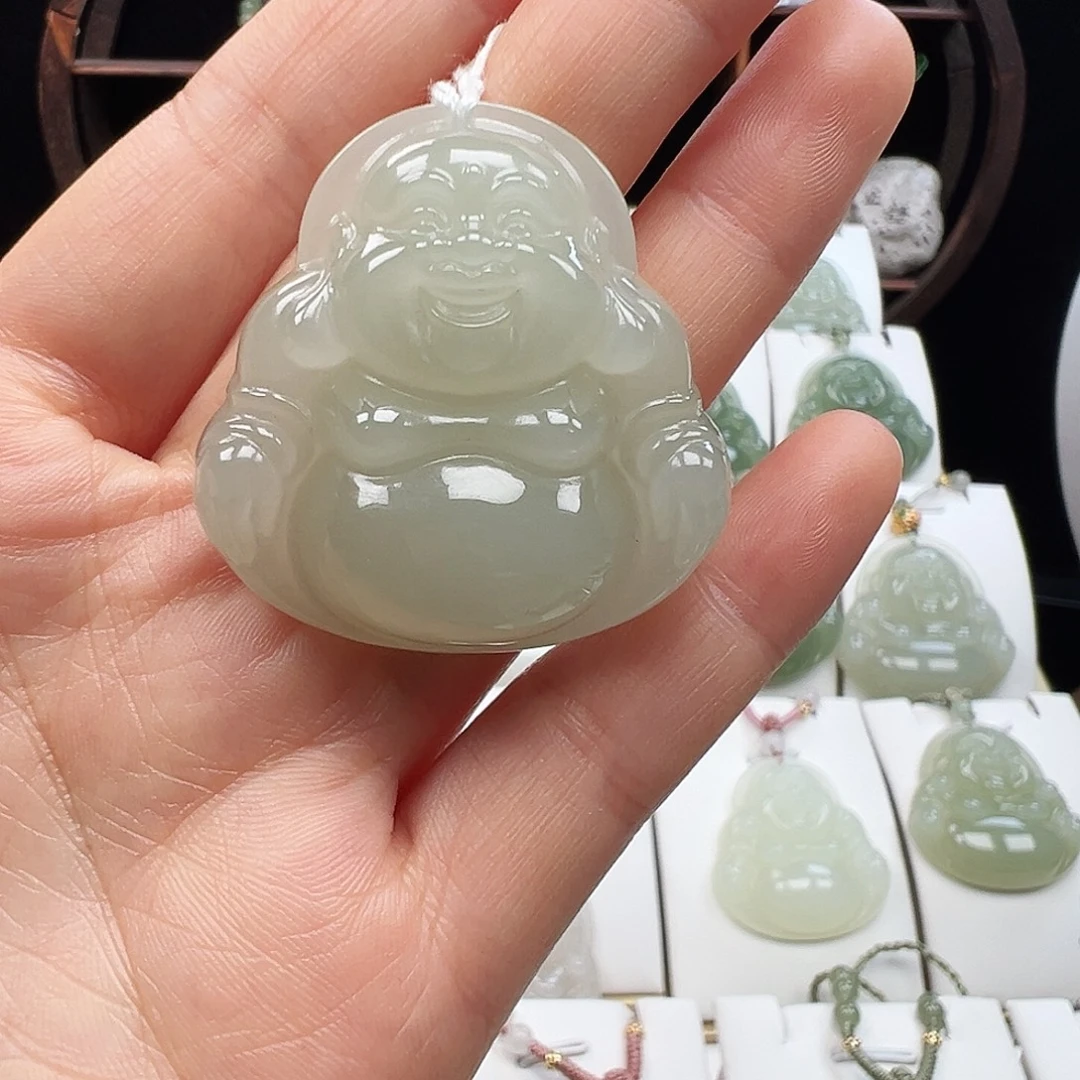 笑***生和田玉未镶嵌颈饰