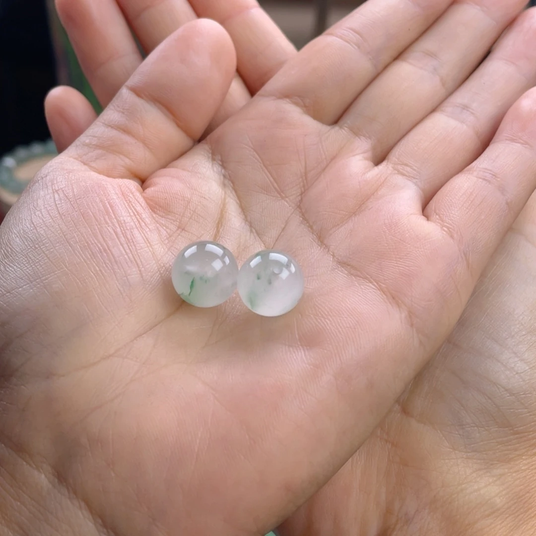 文***武石英质玉未镶嵌手串