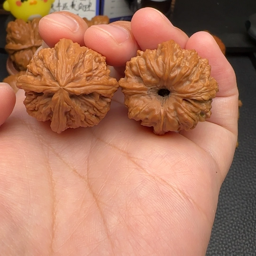 把件文玩核桃南疆石全品30