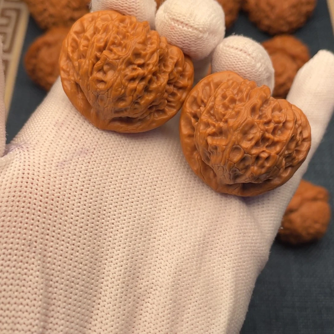 王***！文玩核桃把件37全品蜡皮宫灯