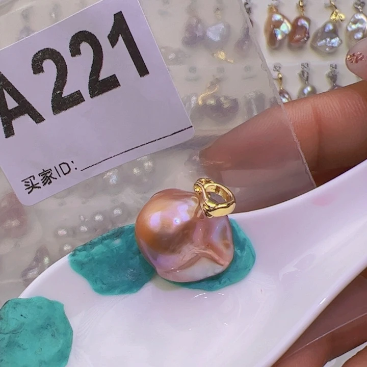 淡水珍珠颈饰合金