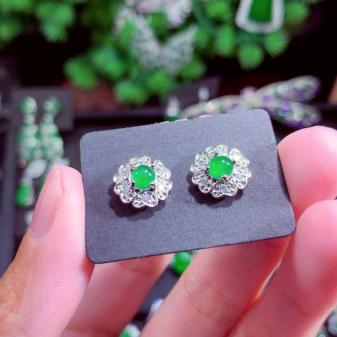 颈饰未镶嵌翡翠天然