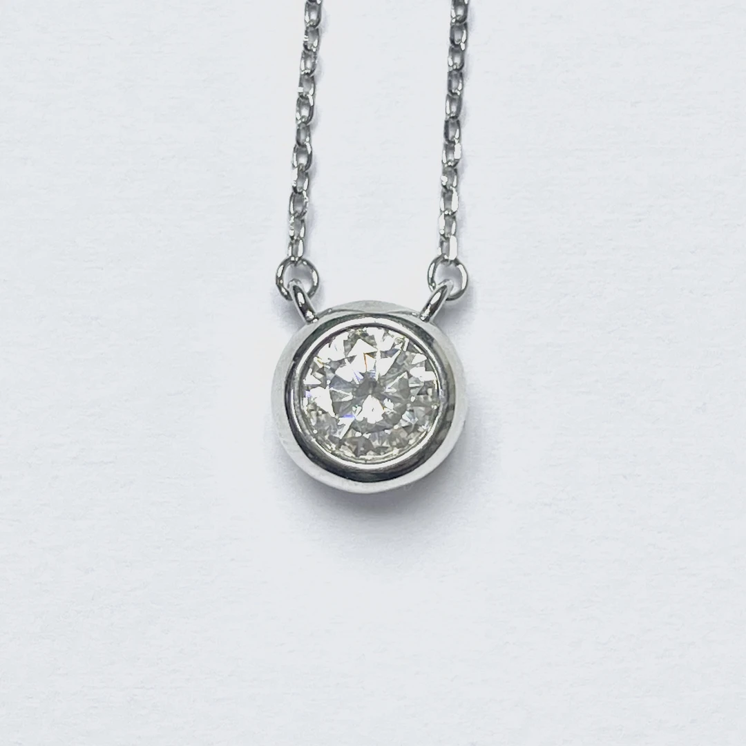 时尚经典款吊坠AA26