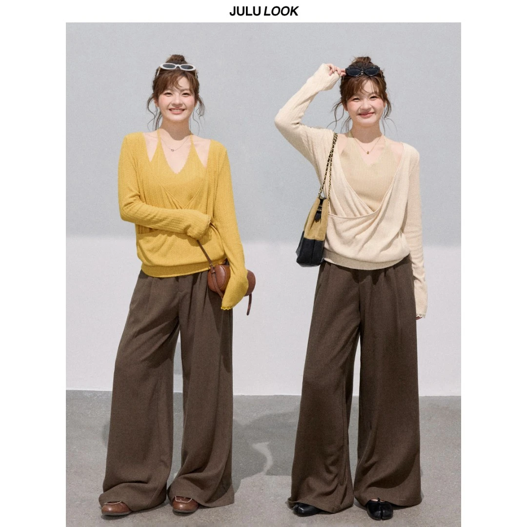 巨鹿工作室“黄油软糖”微胖mm假两件挂脖针织衫/休闲裤大码套装