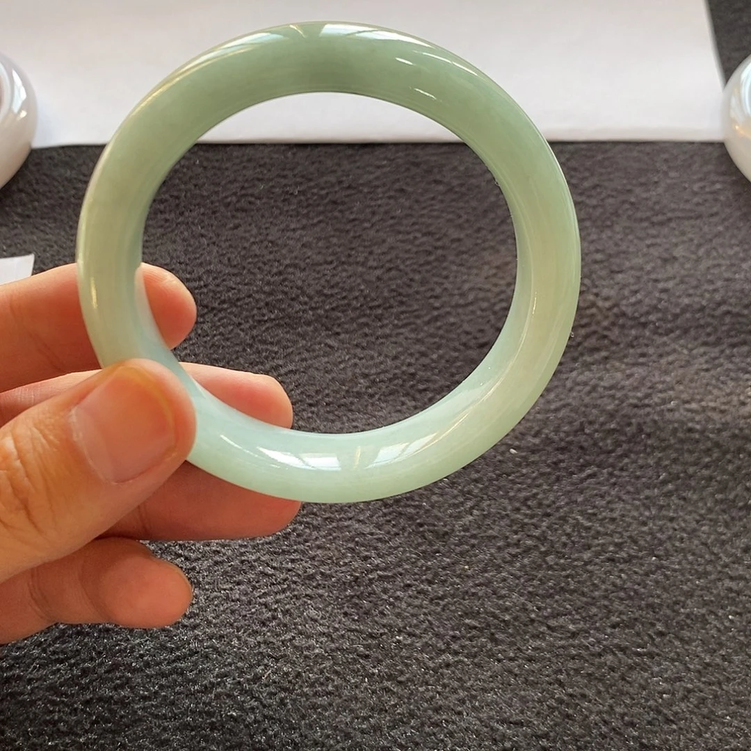 翡翠未镶嵌手镯手镯