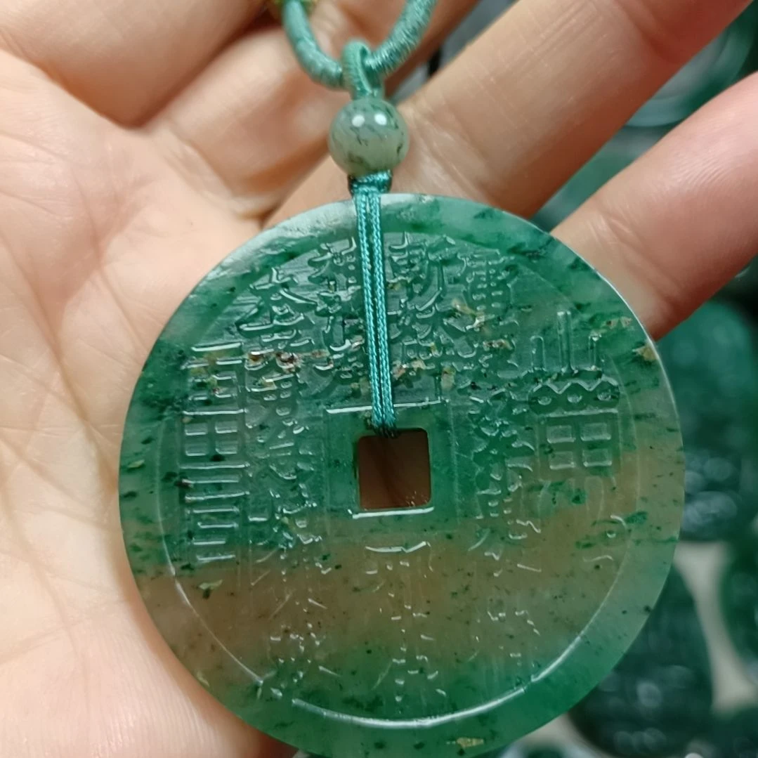 独山玉未镶嵌挂件