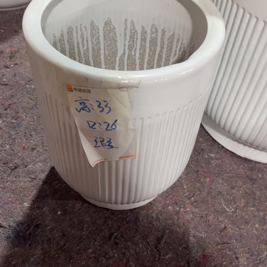 竖条纹小号白色一个花盆
