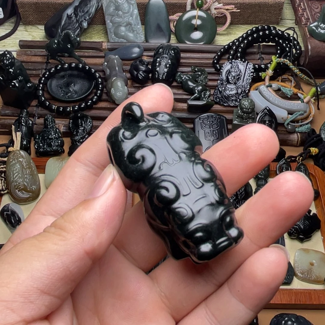 和田玉未镶嵌挂件