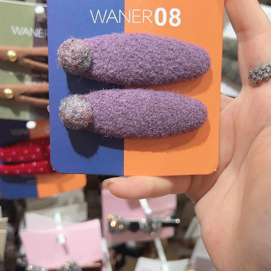 T***y皮质铁合金紫色球球掰掰夹