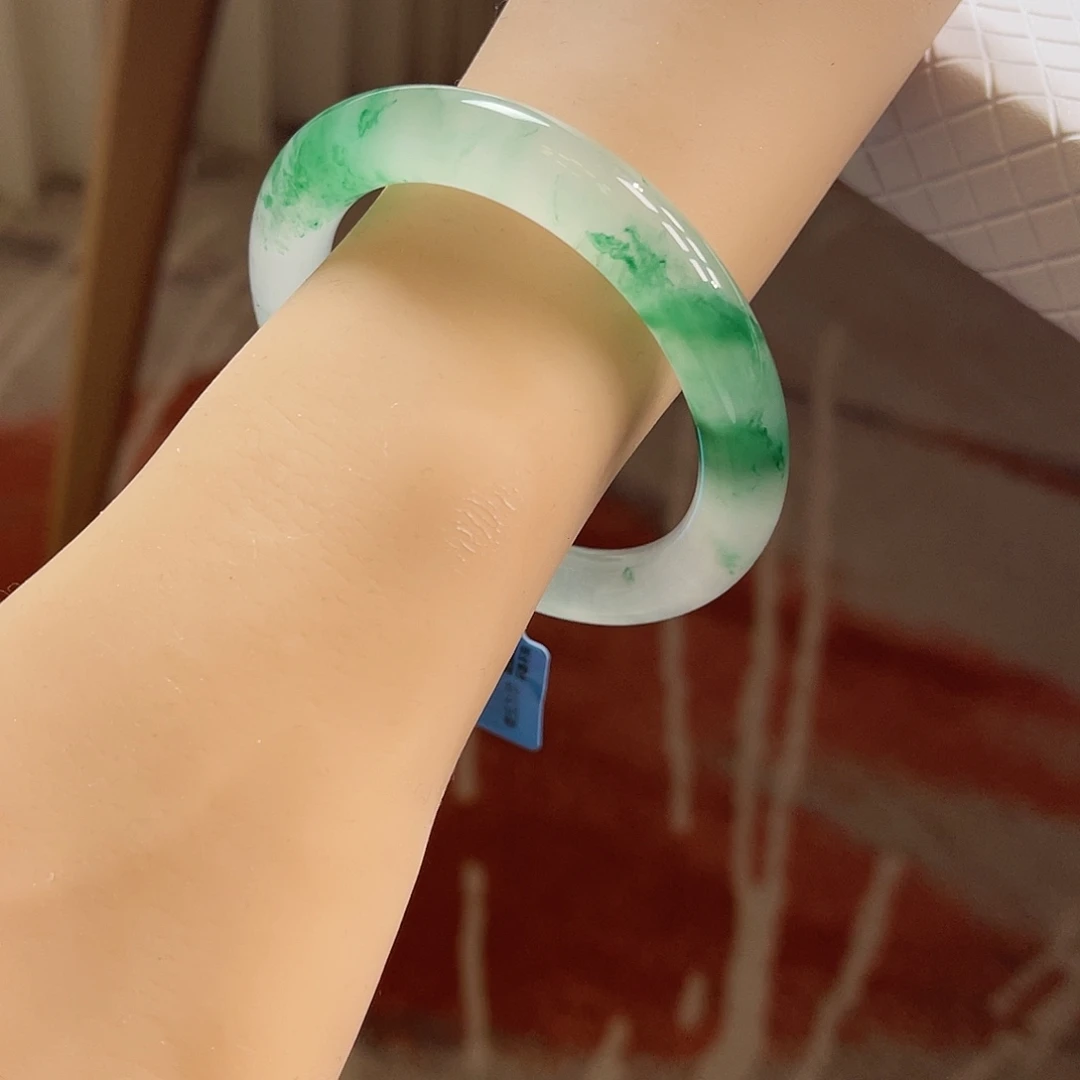 石英质玉未镶嵌手镯