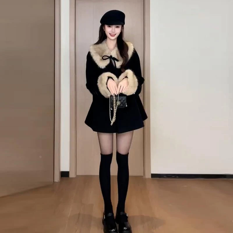 韩系高级短款黑色毛呢外套女秋冬季2024新爆款小个子香风加厚大衣