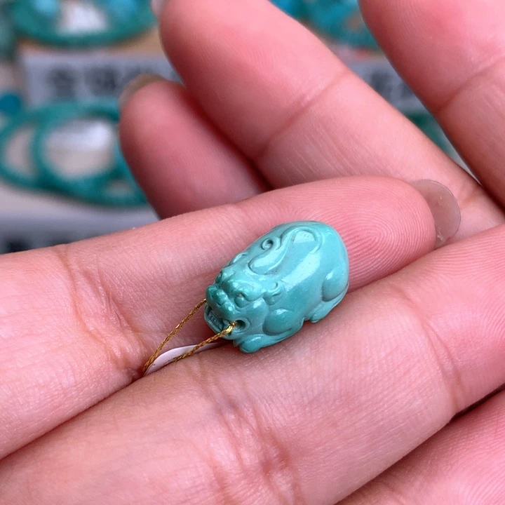 绿松石未镶嵌雕刻