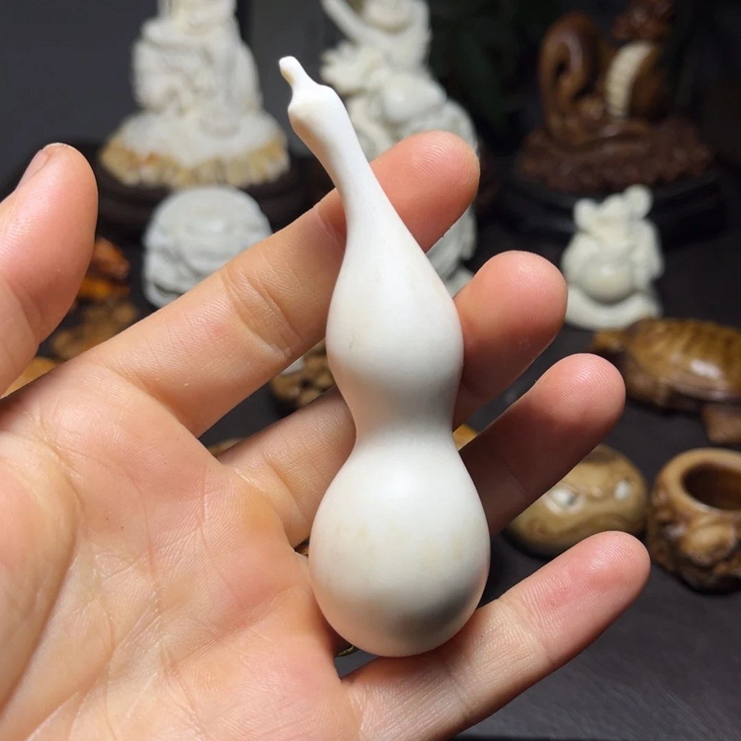 木鹿角雕刻工艺手把