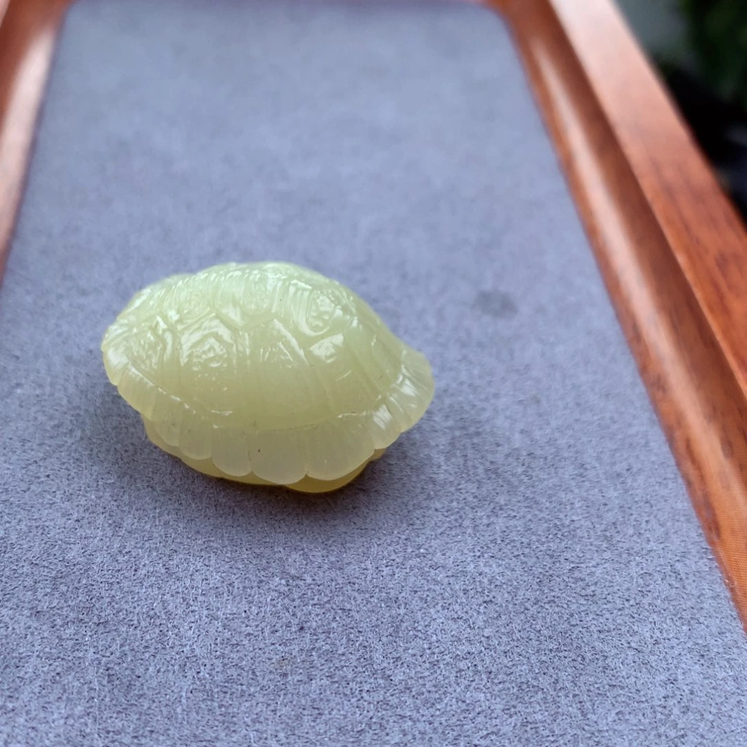 石英质玉未镶嵌配饰