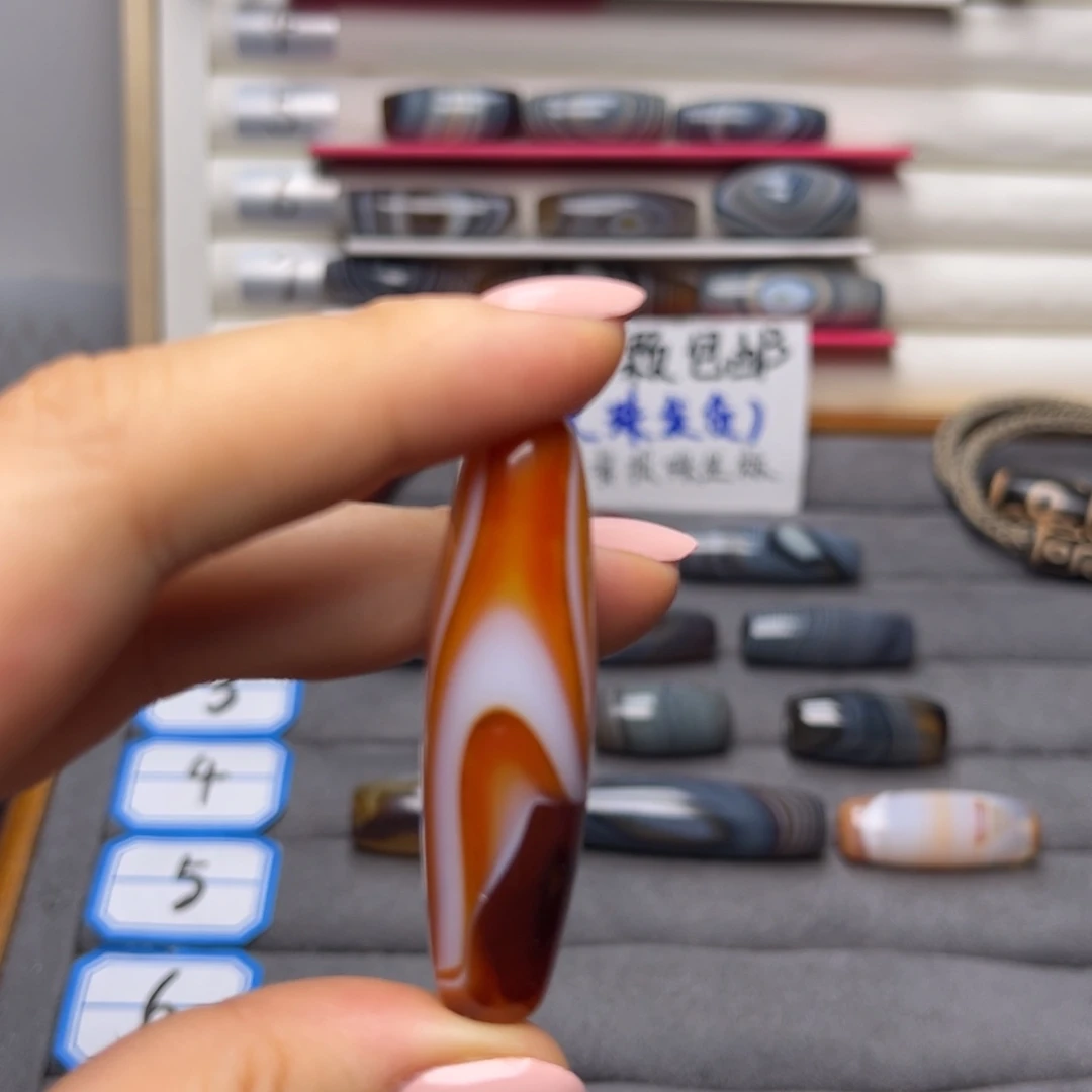 秋***寒玛瑙/玉髓合金颈饰