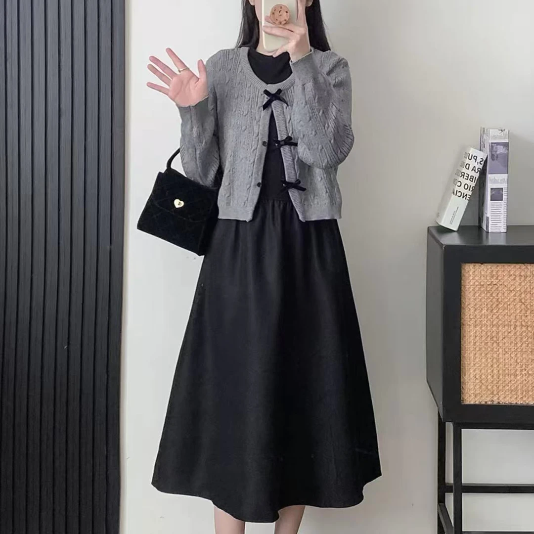 2025秋针织开衫搭配黑色背心连衣裙两件套气质显瘦套装裙