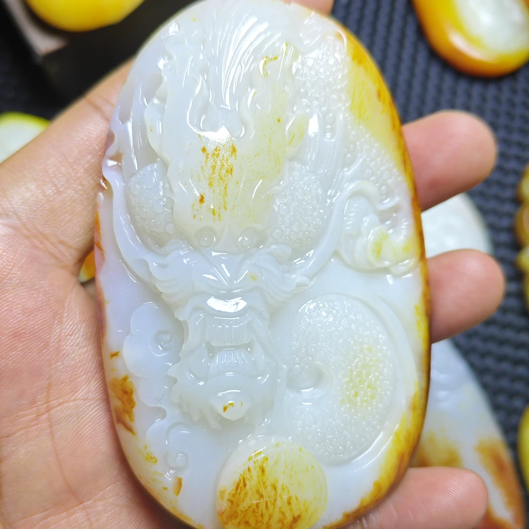 手工雕刻精工巧雕龙