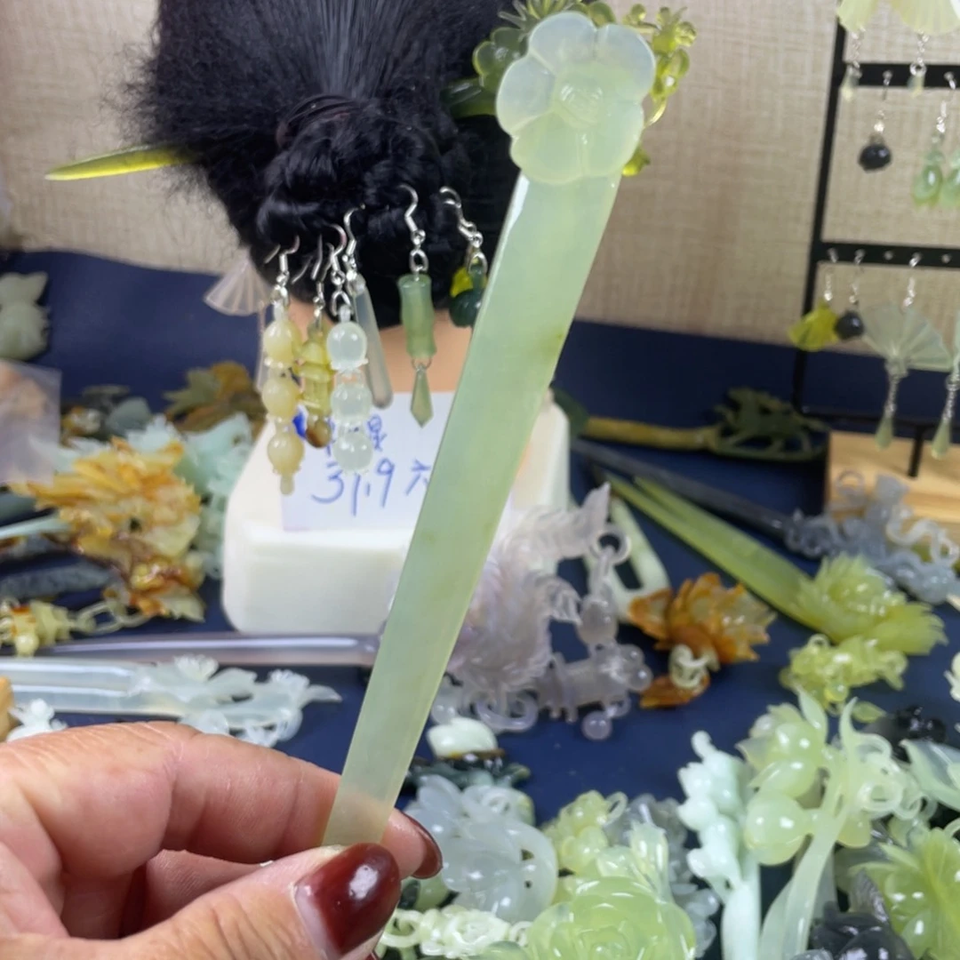 蛇纹石玉未镶嵌发饰