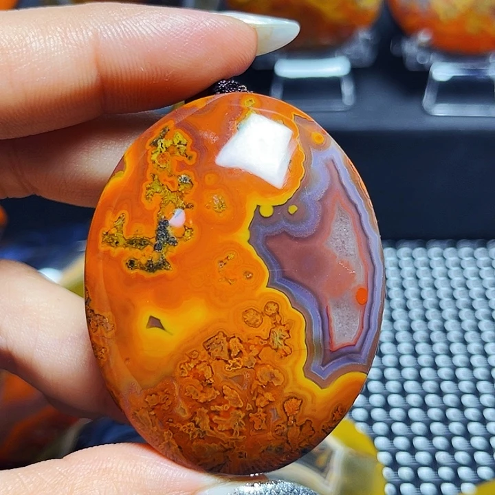 玛瑙/玉髓颈饰未镶嵌浪*沙