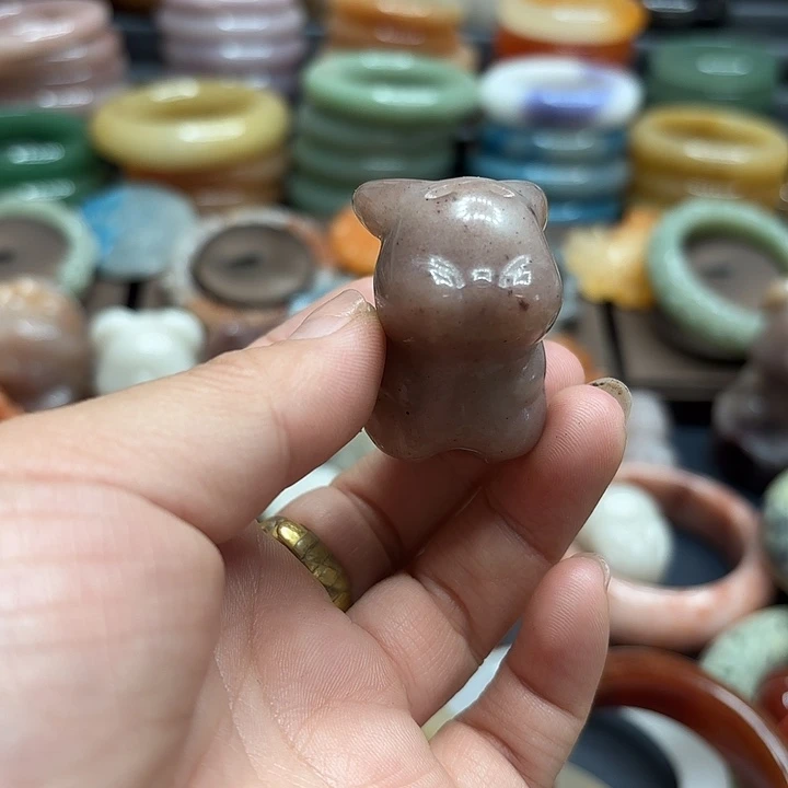 石英岩玉合金颈饰