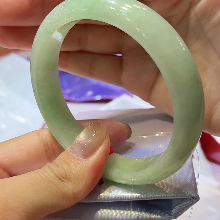 翡翠未镶嵌手镯57.6圈口