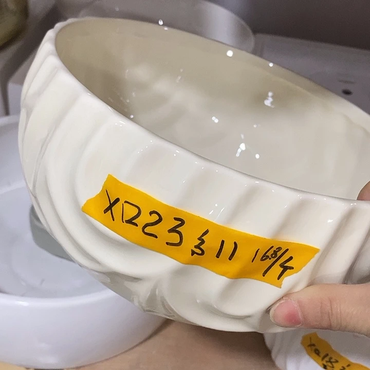 陶盆有孔 瑕疵针孔漏釉介意勿拍外高 10外口23