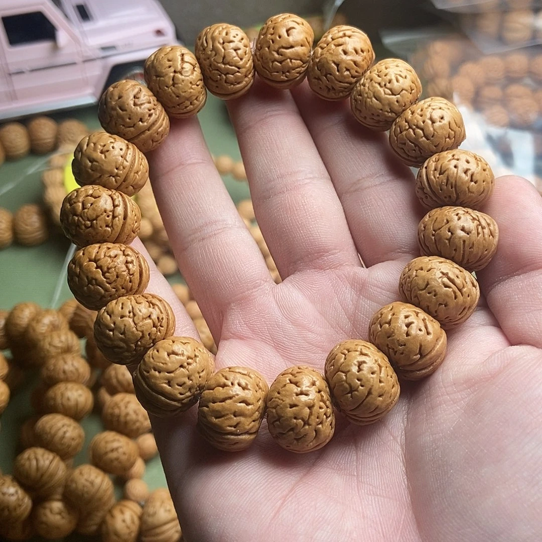 手串桃核树王纽扣桃核手串福利