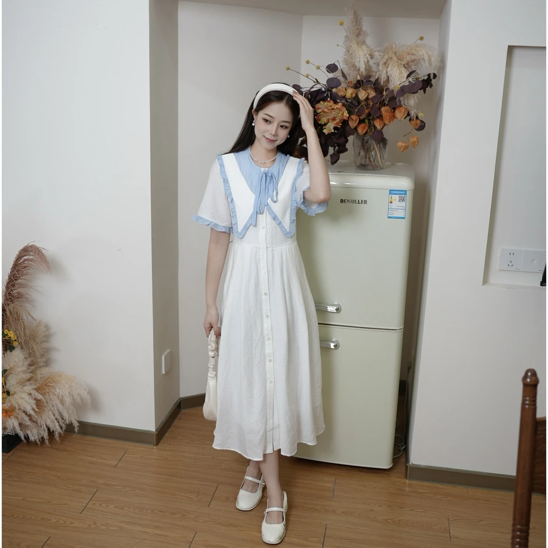 两三事 白月海岸 甜美翻领连衣裙S25CLY520