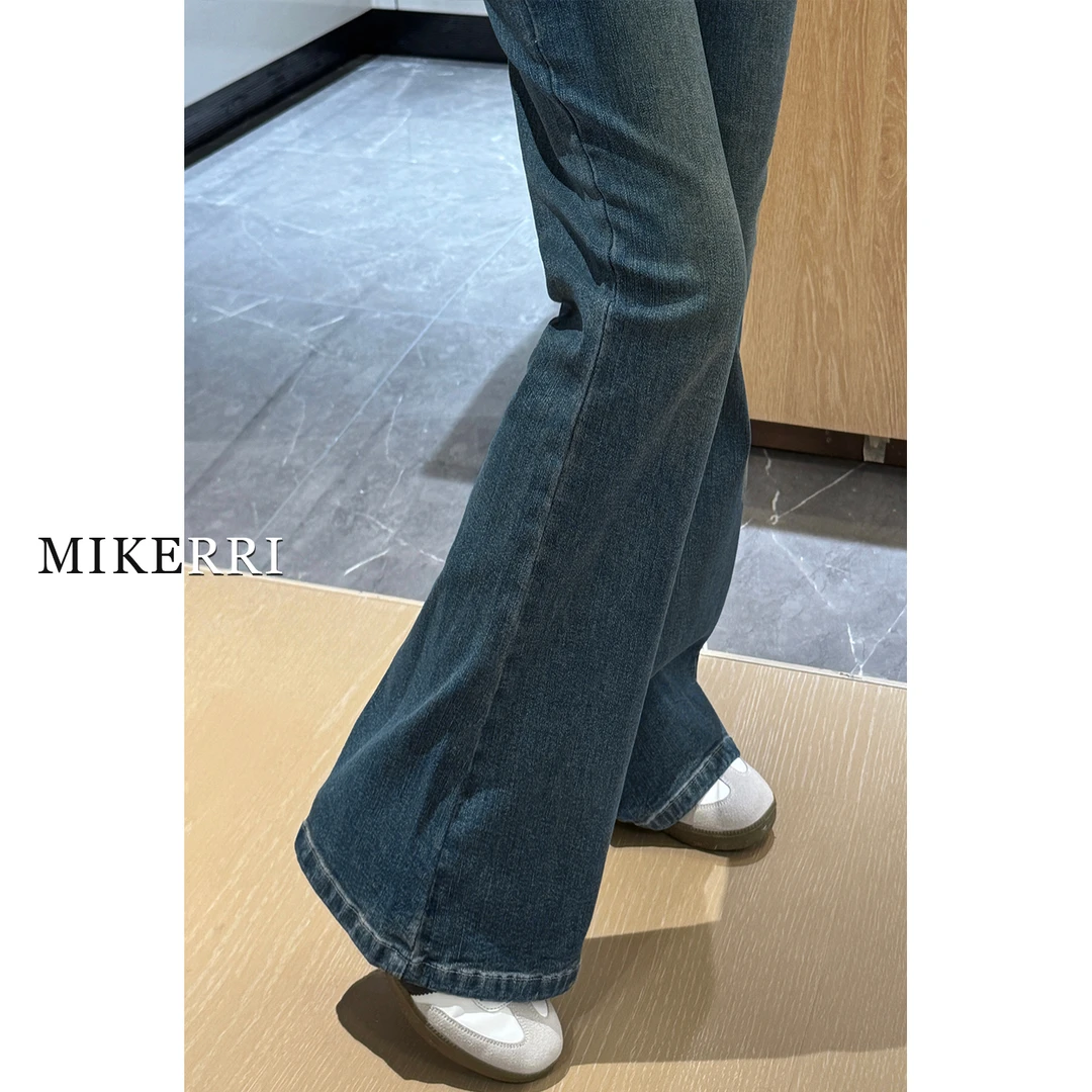 雪千羽复古不贴腿微喇牛仔裤女秋新款弹力显瘦梨形身材喇叭马蹄裤