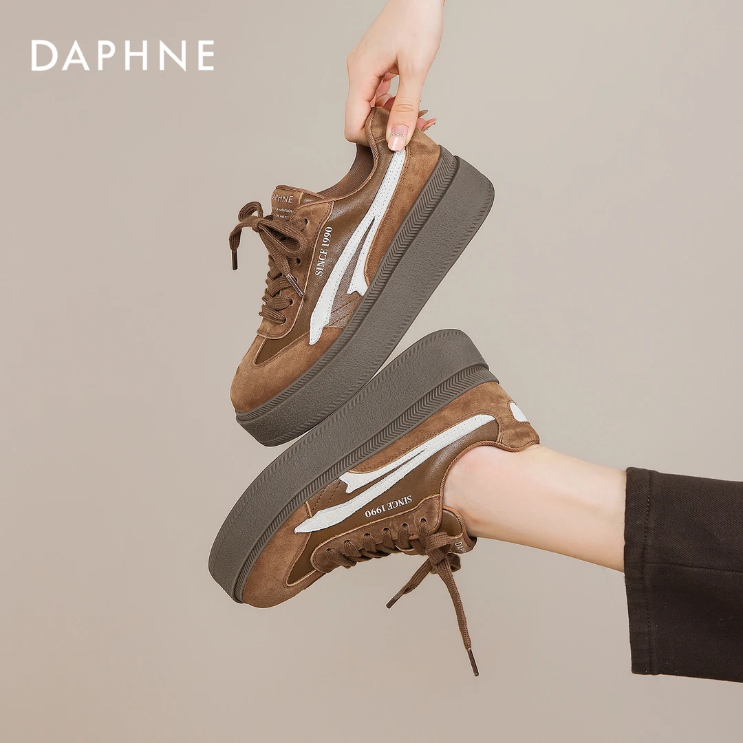 达芙妮真皮增高4.5cm秋季新款厚底德训鞋低帮软底轻便舒适休闲鞋