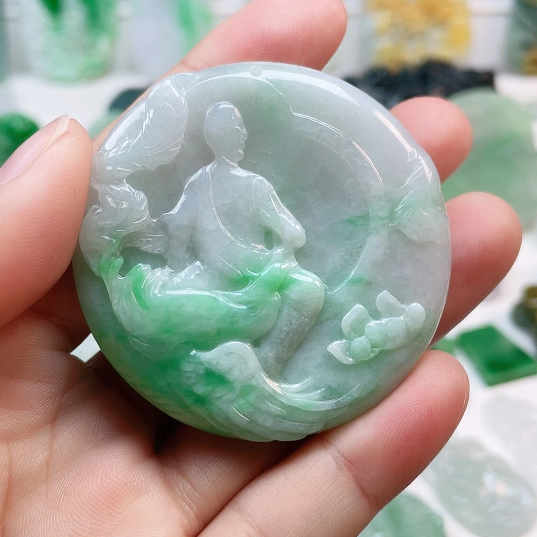 翡翠颈饰未镶嵌达摩