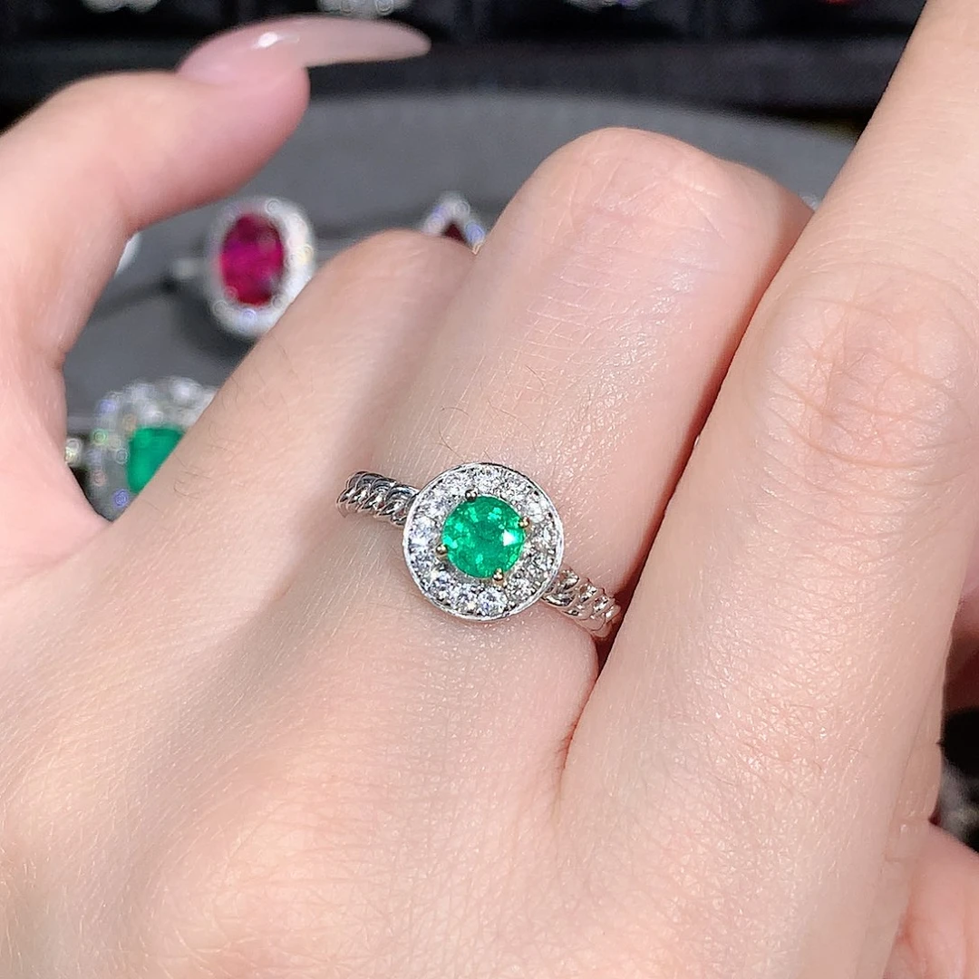 戒指18K金镶嵌祖母绿0.42ct赞比亚极微油祖母绿戒指