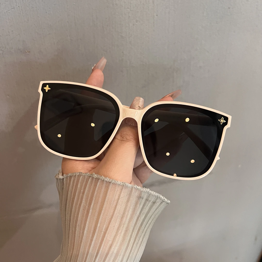 网红白框方形墨镜女显脸小防紫外线高级感太阳眼镜遮阳时尚太阳镜