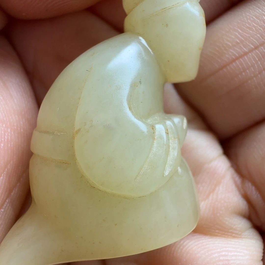 和田玉（糖玉）未镶嵌颈饰瓷器的制作工艺与工艺等
