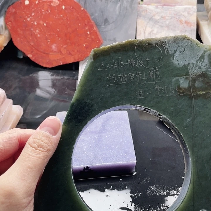 和田玉未镶嵌戒指定制